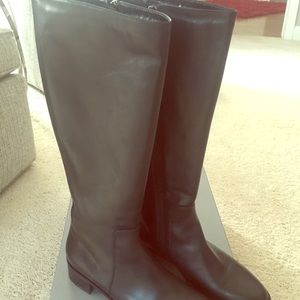 Italian Women’s Black leather weatherproof boots